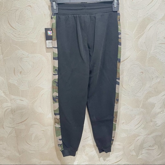 0350 NEW Boys Official NBA Miami Heat Camo Sweatpants Joggers - Picture 8 of 9